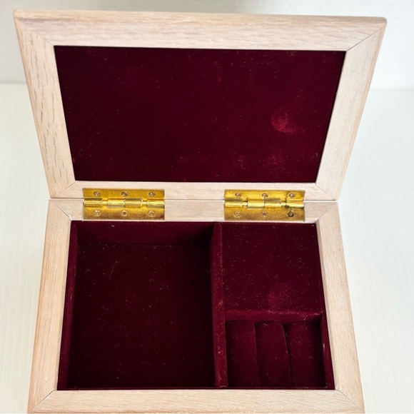 Vintage Kimberly Enterprises Art Tile Rhinoceros Jewelry Music Box - Picture 2 of 12